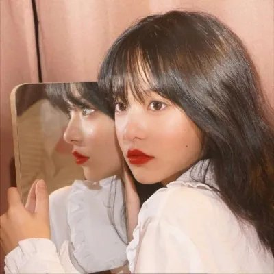 歌女五美图海报